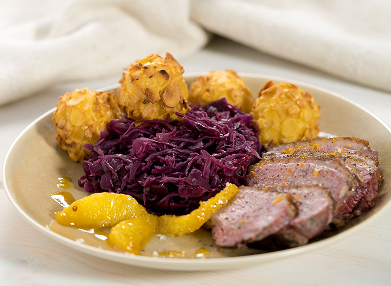 Gebratene Entenbrust mit Rotkohl Gebratene Entenbrust mit Rotkohl