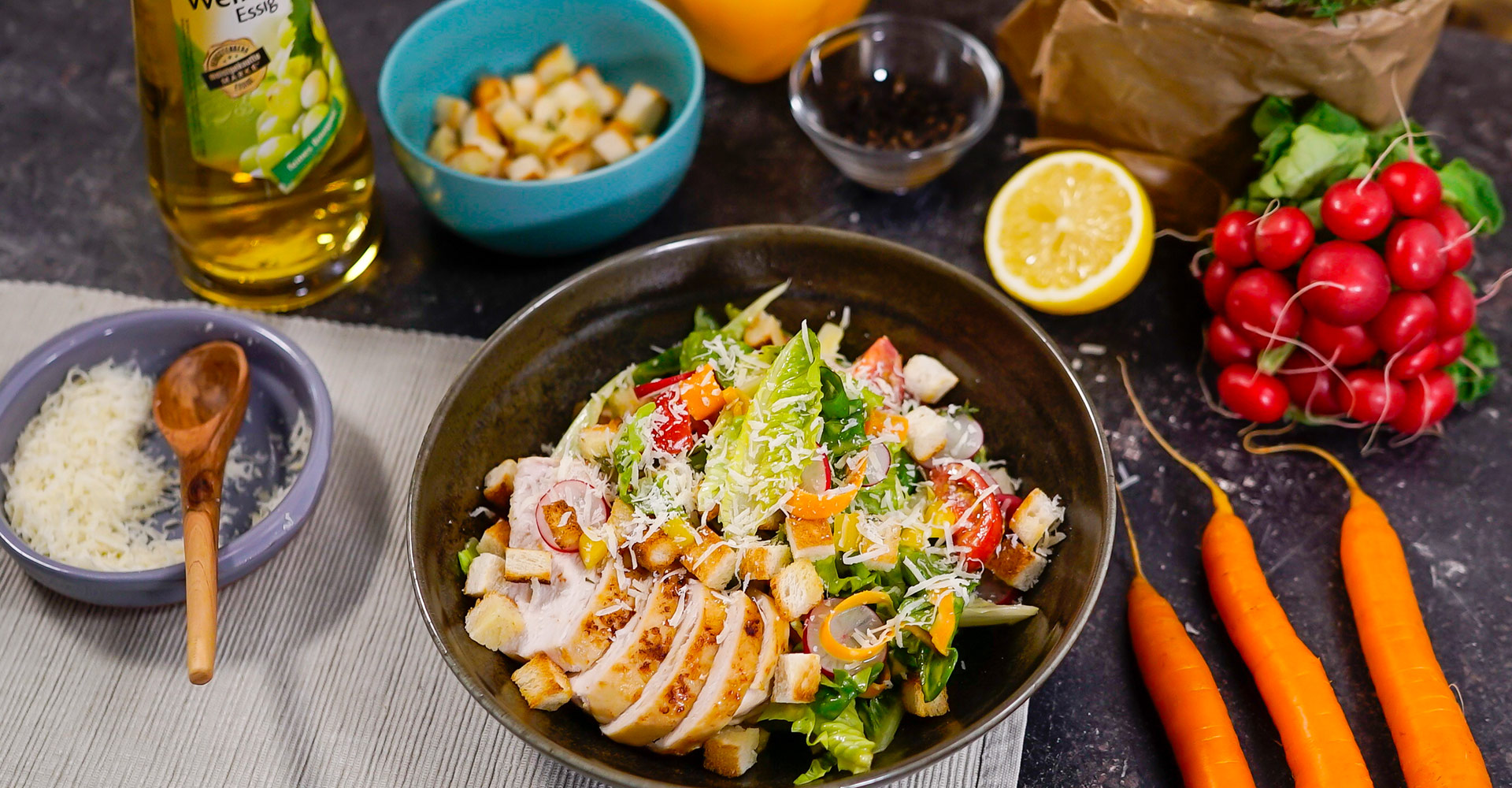 Caesar Salad mit Hähnchenbrust