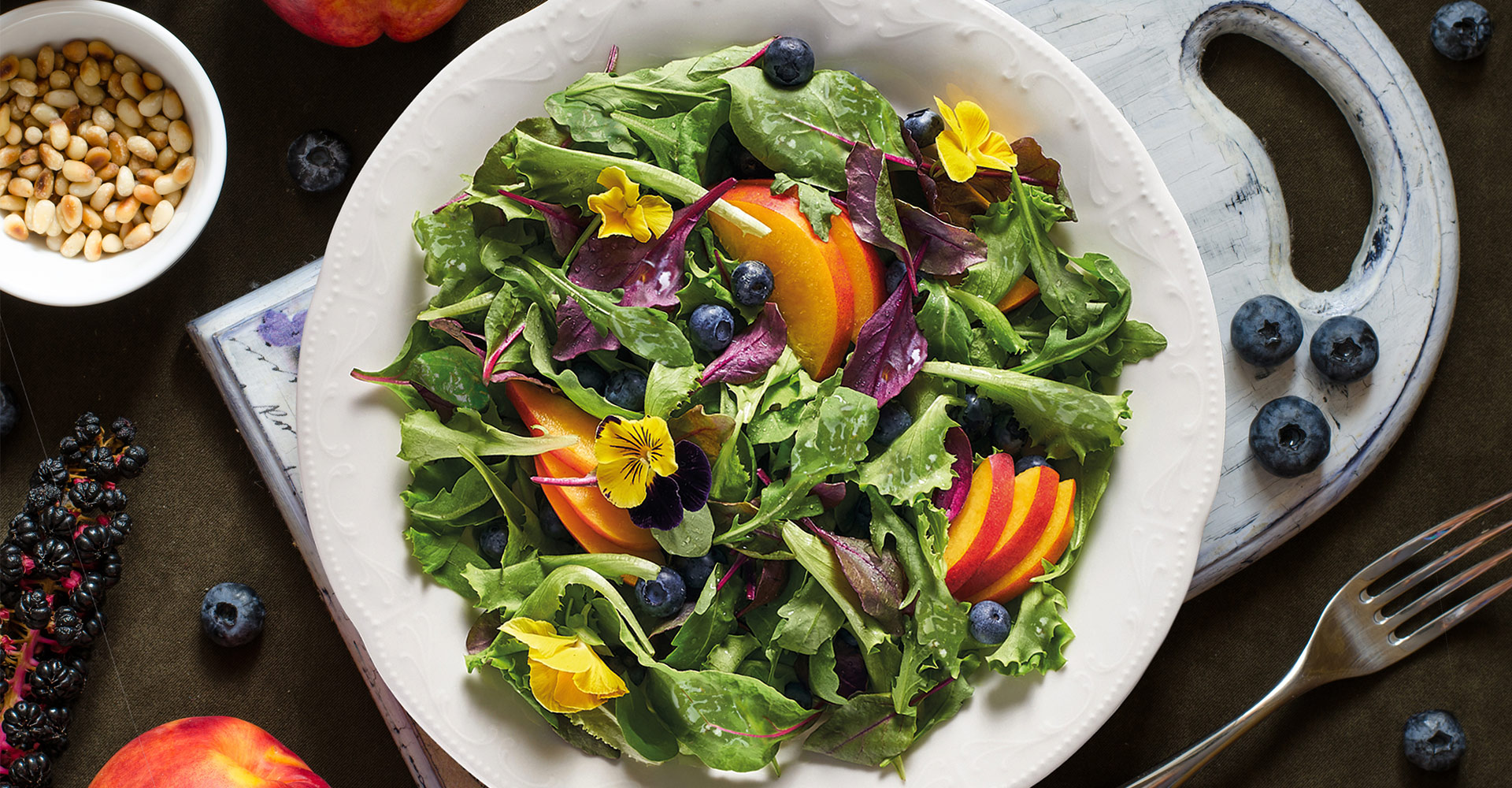 Sommerlicher Salat mit Nektarinen